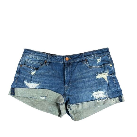 Blank NYC Pants - BlankNYC The Fulton Distressed Denim Shorts
